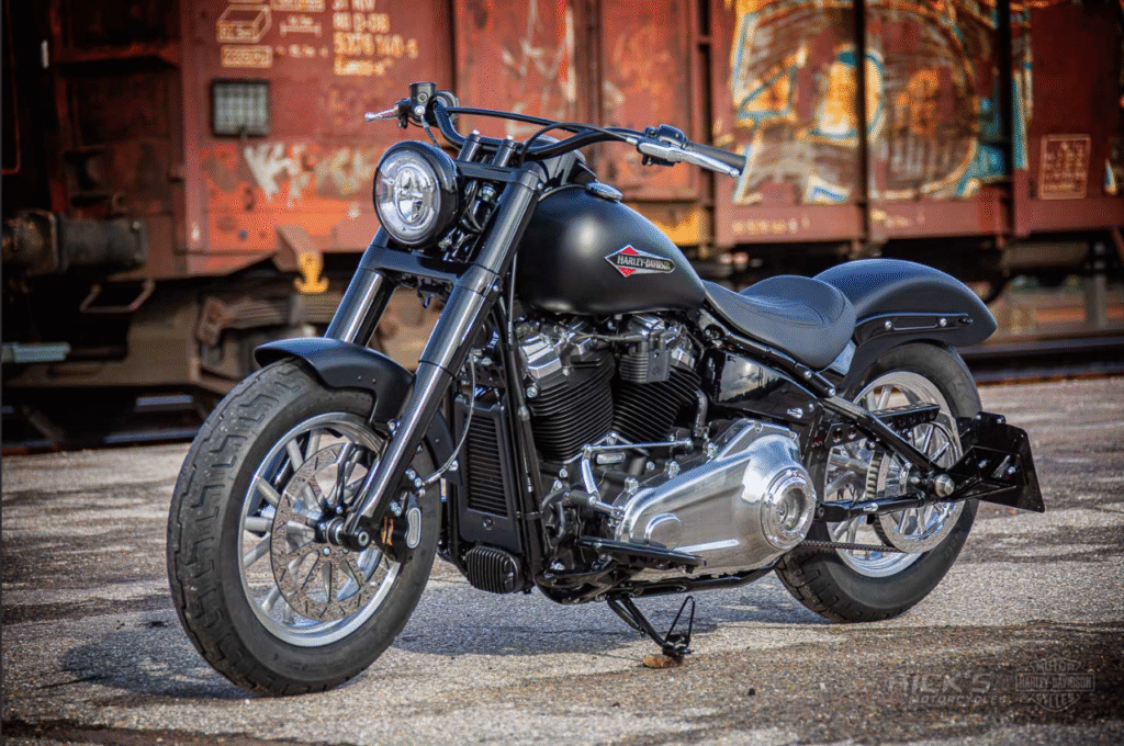 Harley-Davidson Softail 2025 Lineup Gets Exciting High-Tech Upgrades – Ride Modes and Lean ABS 2 Harley-Davidson Softail