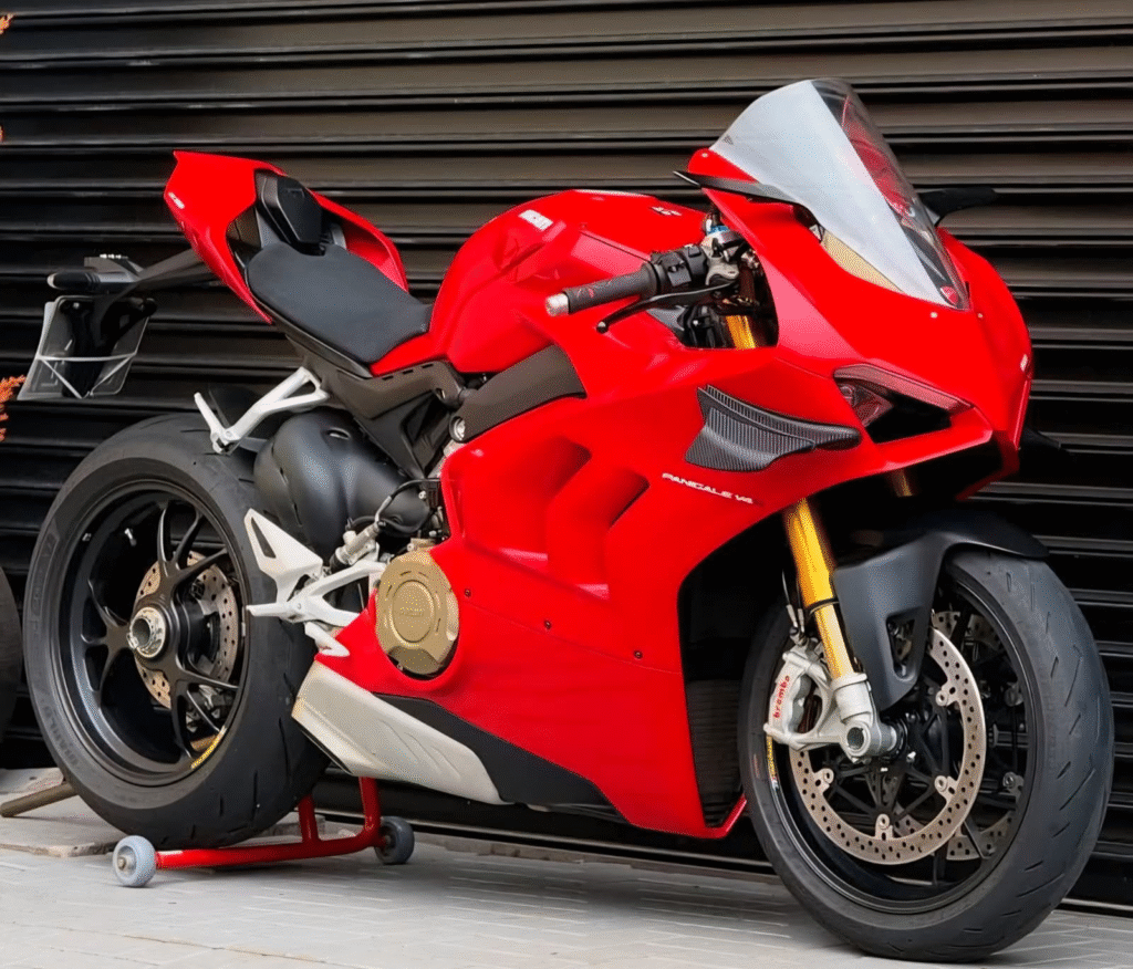 2025 Ducati Panigale V4S Review Performance In 2 2025 Ducati Panigale v4s